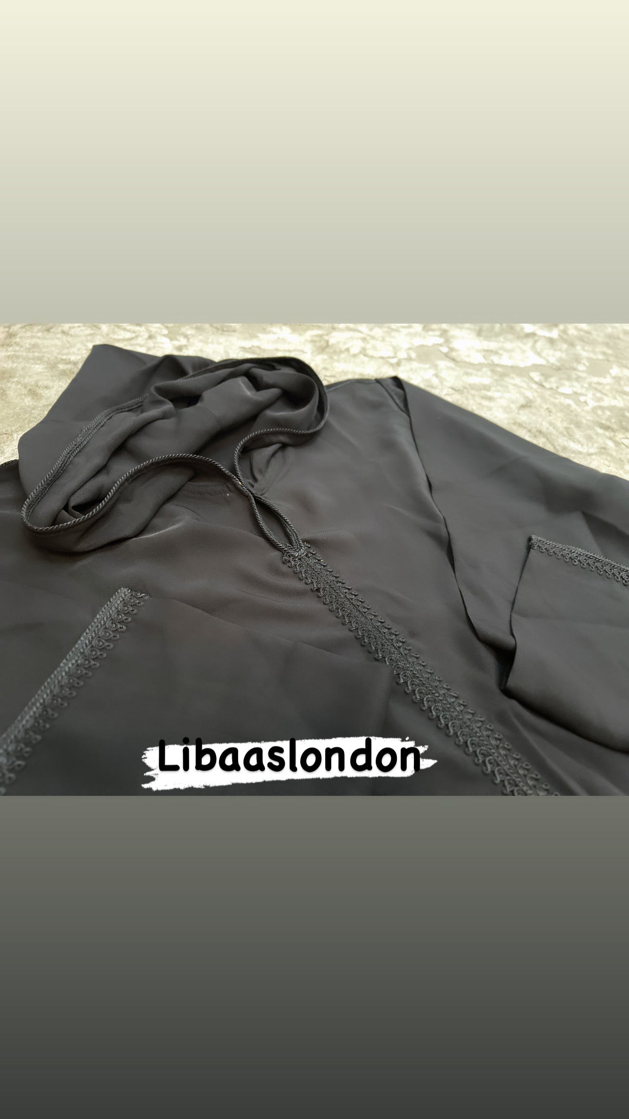 جلابة مغربية بغطاء للرأس للنساء