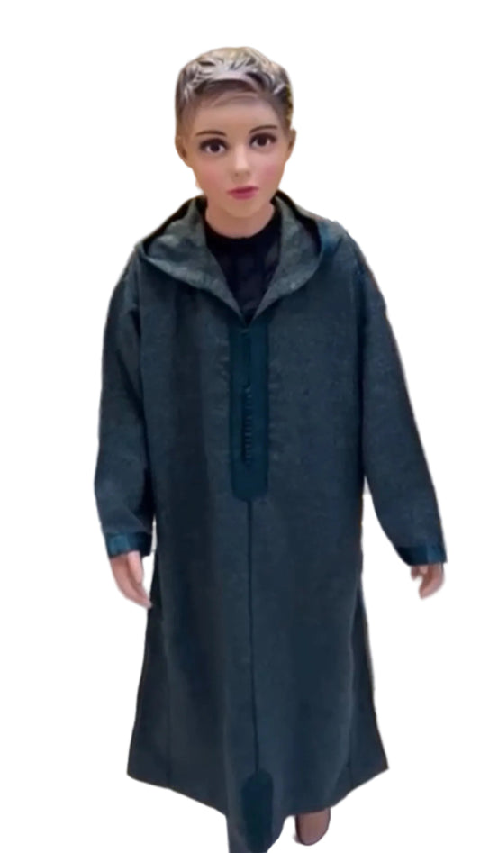 ملابس أطفال بغطاء للرأس