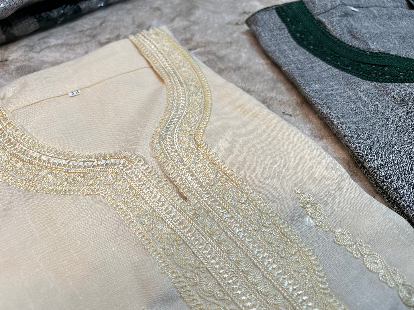 كندورة ثوب كتان للأطفال بأكمام قصيرة