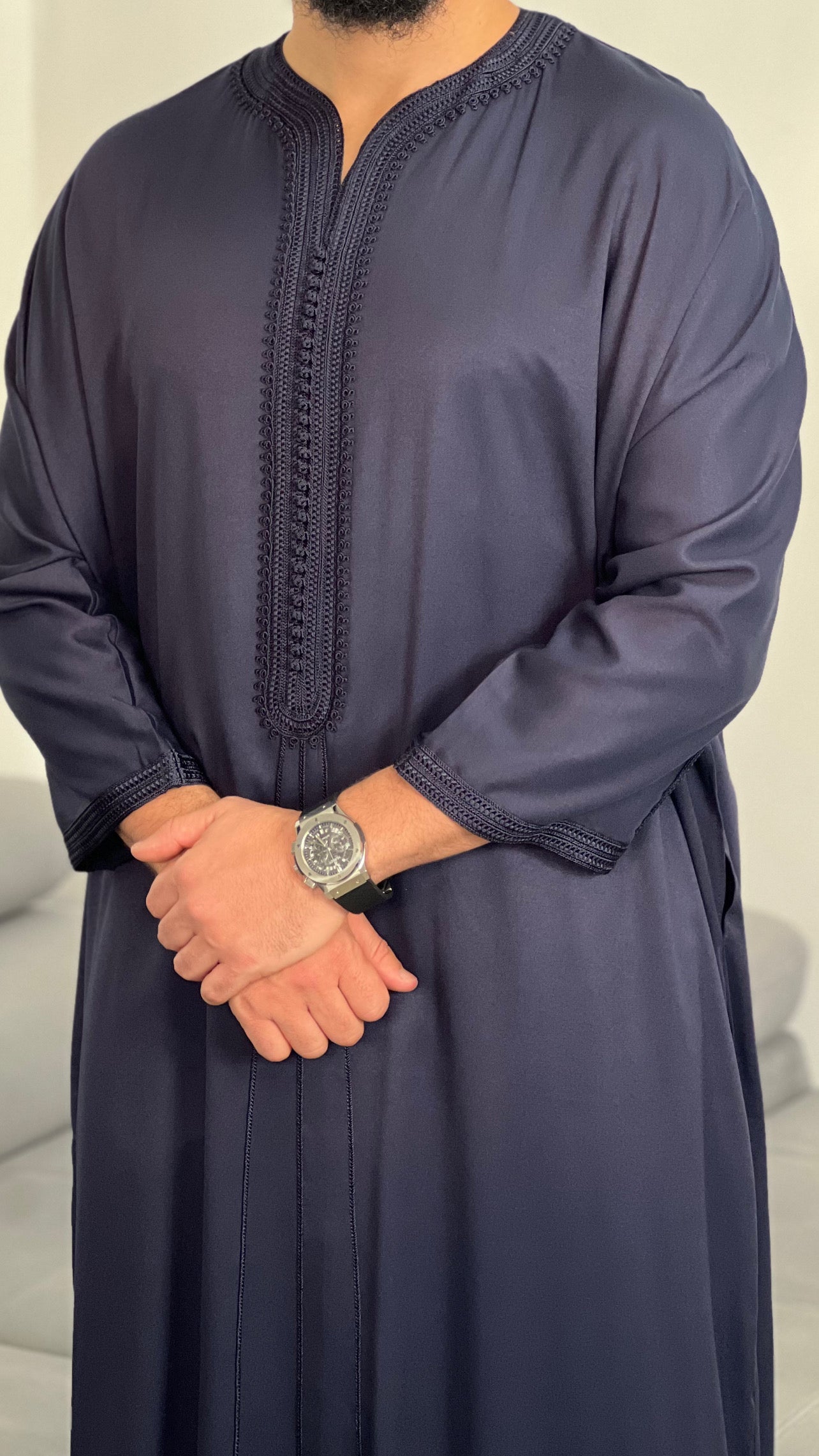 ثوب ملكي جبة يدوية الصنع