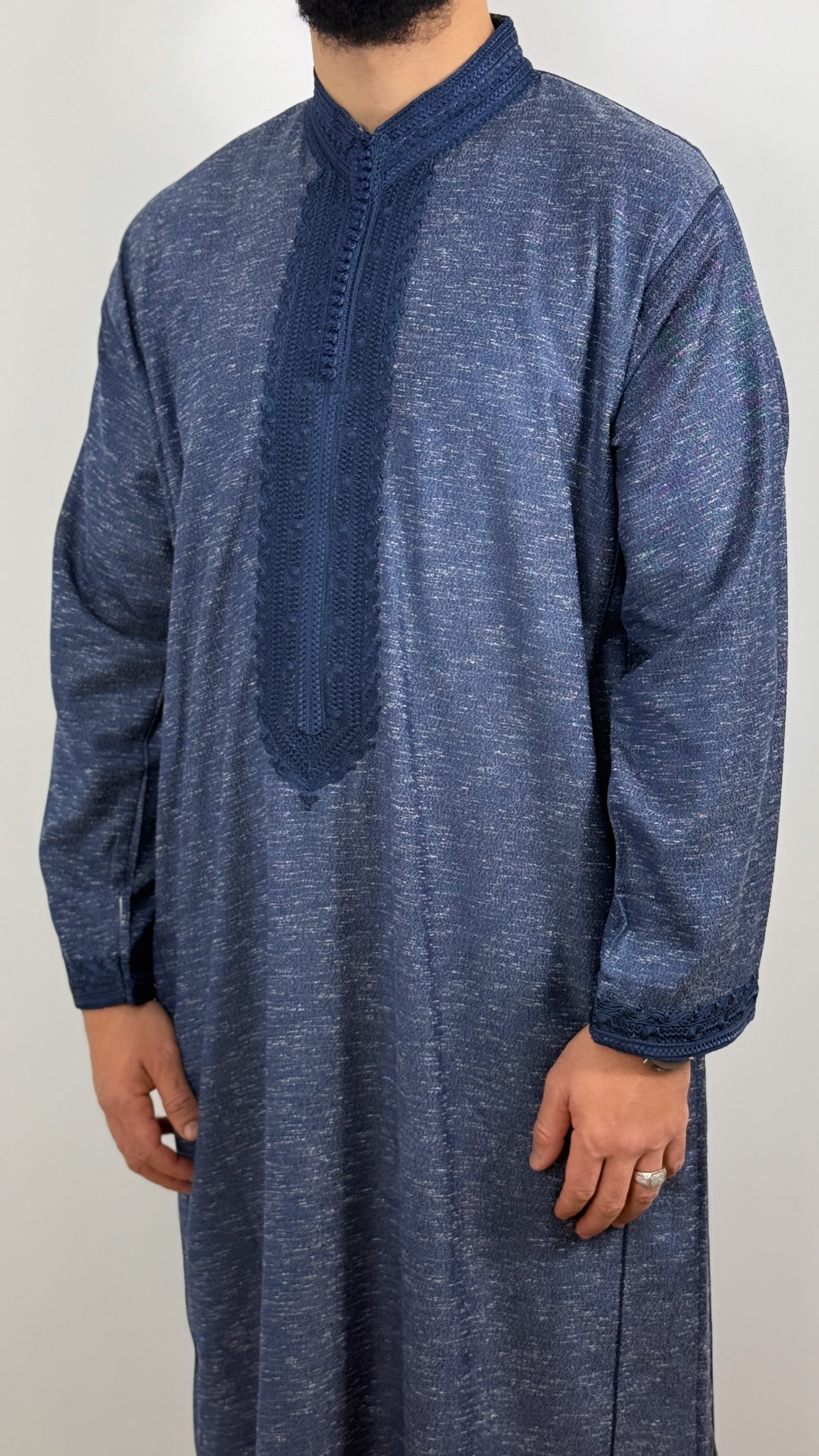 ثوب ملكي جبة يدوية الصنع