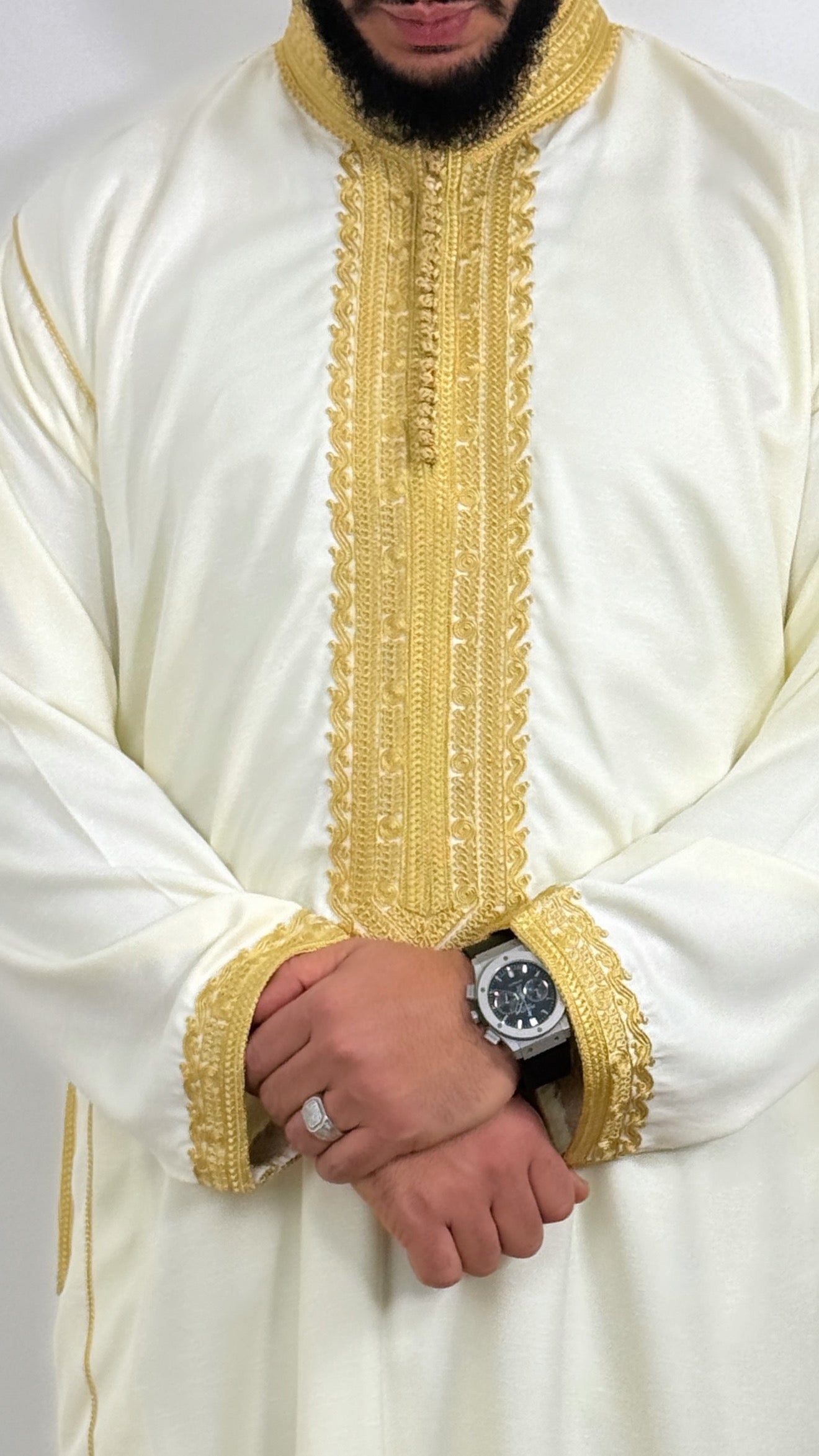 ثوب ملكي جبة يدوية الصنع