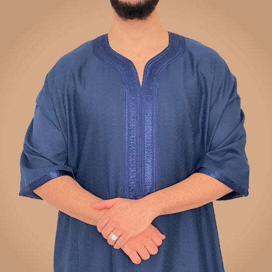 ثوب مغربي من مزيج الكتان