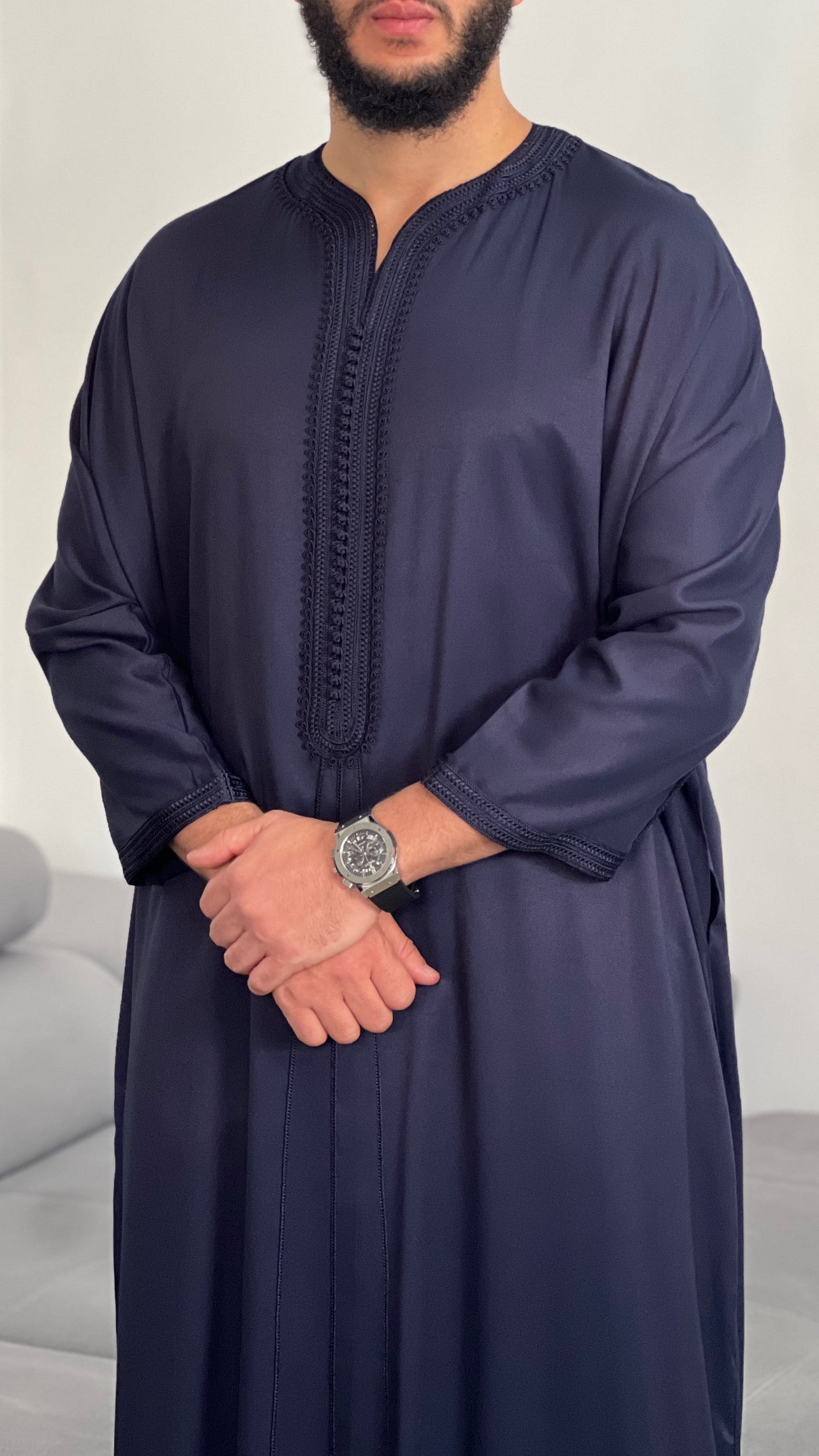 ثوب ملكي جبة يدوية الصنع
