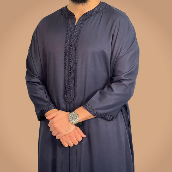ثوب ملكي جبة يدوية الصنع
