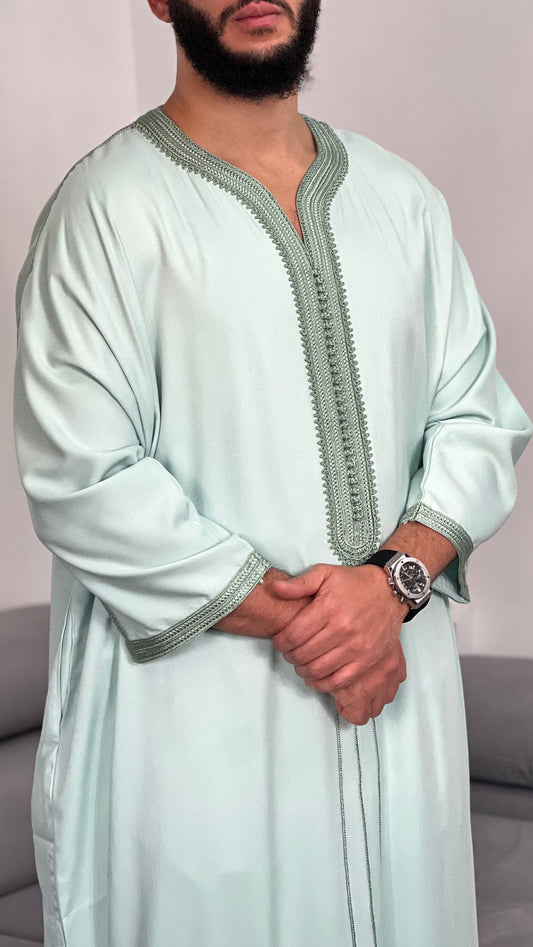 ثوب ملكي جبة يدوية الصنع
