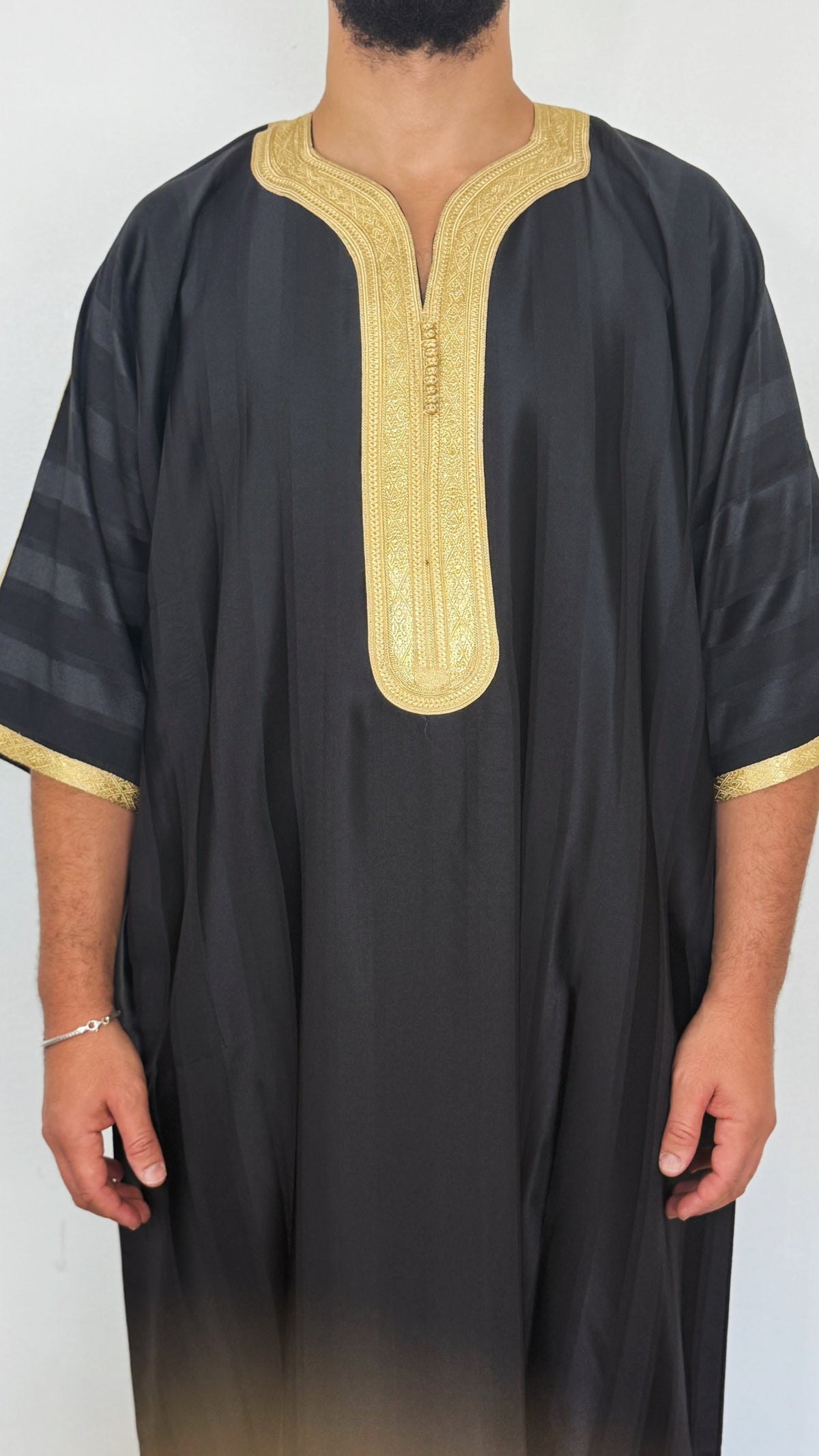 ثوب جوهرة مغربي لامع فاخر