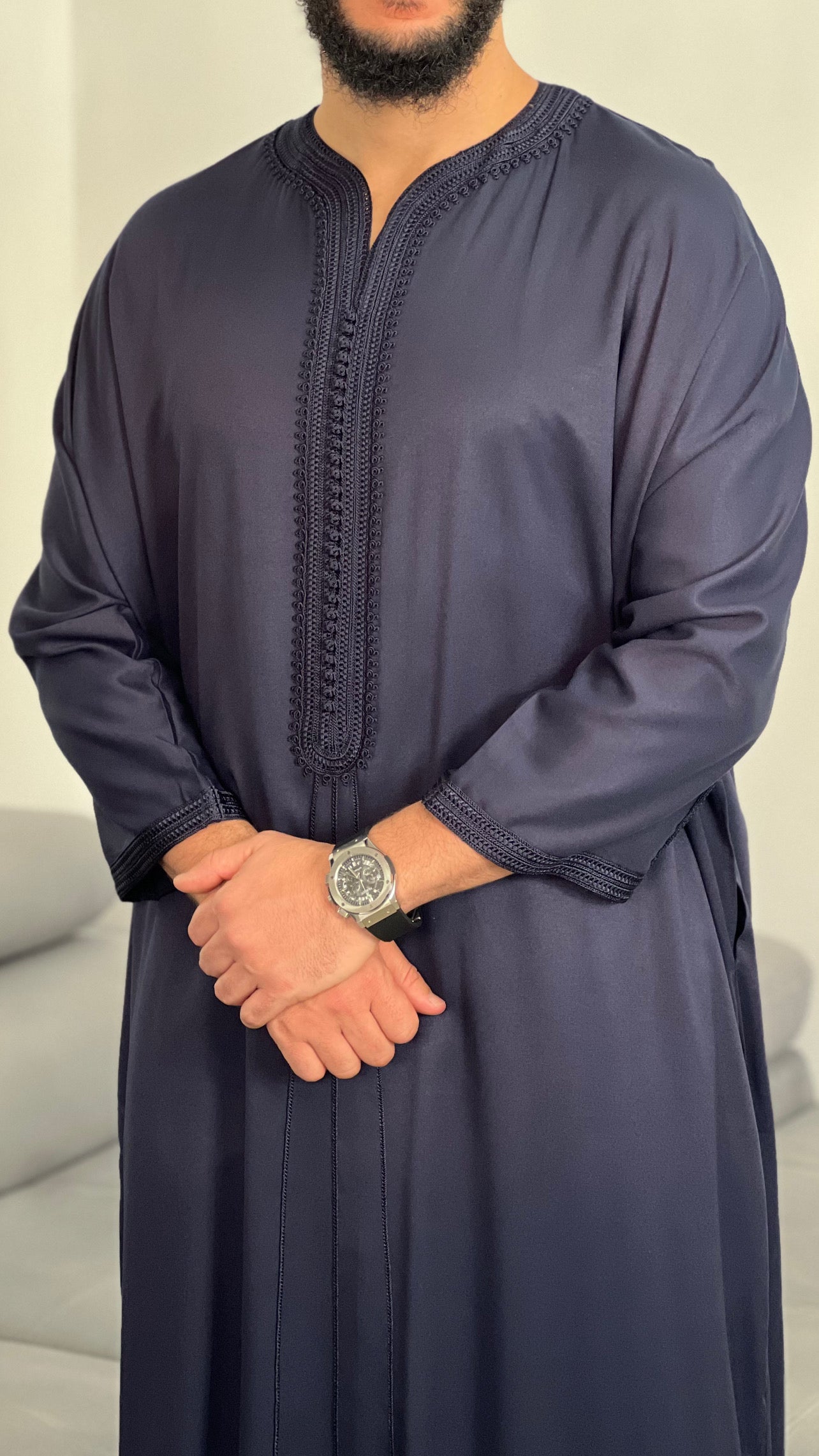 ثوب ملكي جبة يدوية الصنع