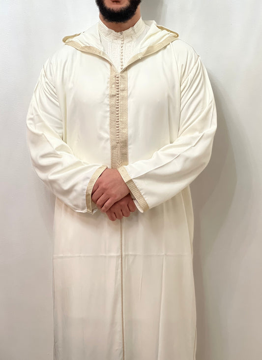 ثوب مغربي من الجبردين مع غطاء للرأس