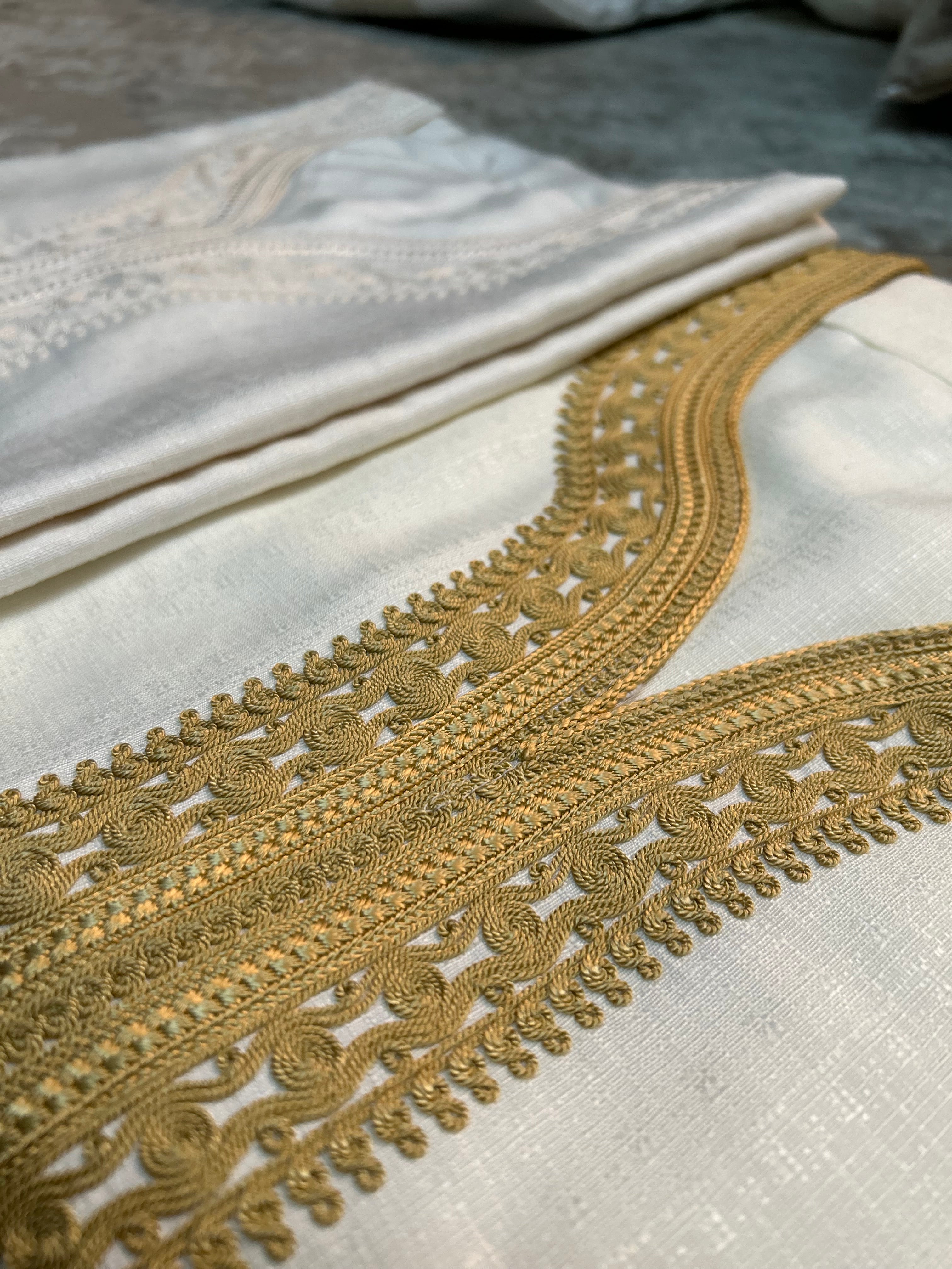 Moroccan Thobe  Linen blend !Thobe with coloured detail