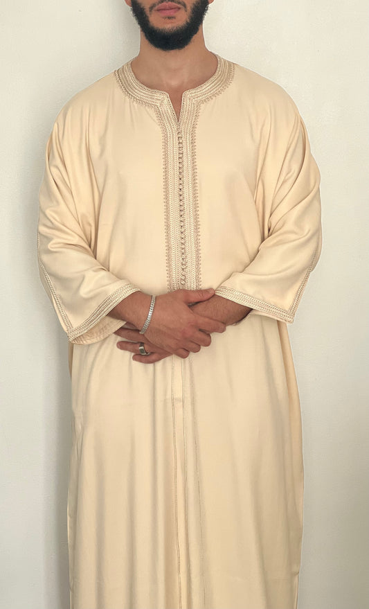 ثوب ملكي جبة يدوية الصنع