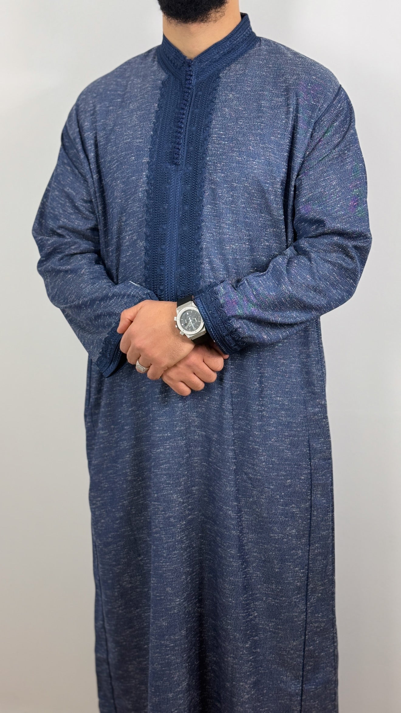 ثوب ملكي جبة يدوية الصنع