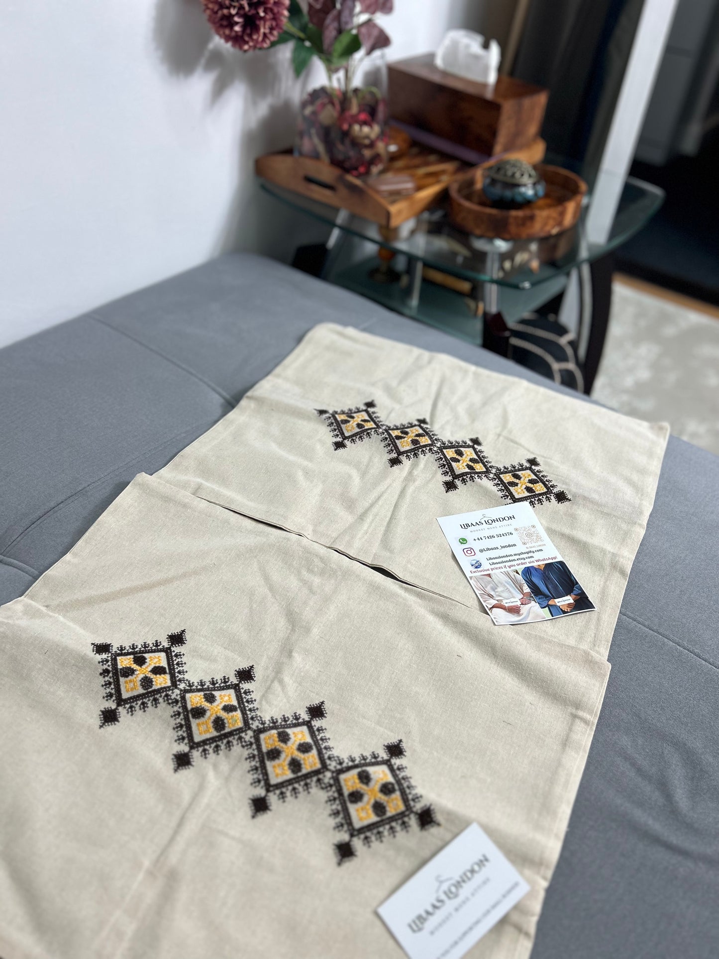 غطاء وسادة على الطراز البربري