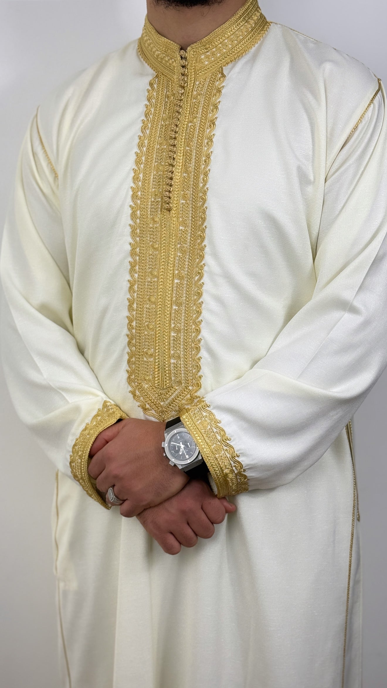 ثوب ملكي جبة يدوية الصنع