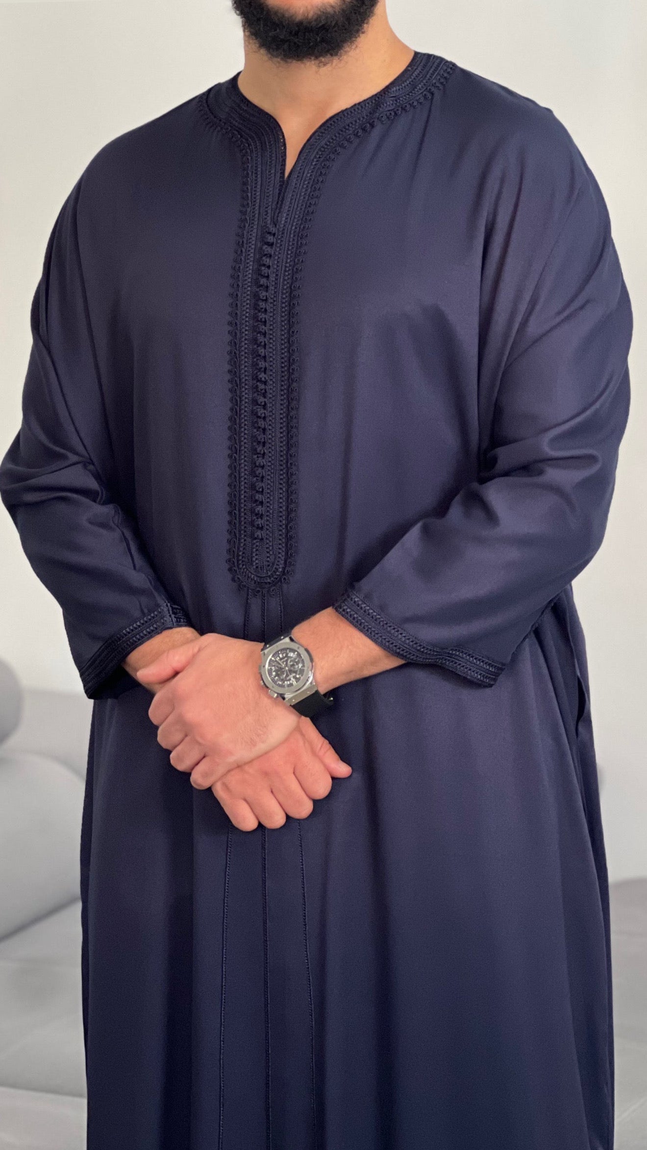 ثوب ملكي جبة يدوية الصنع