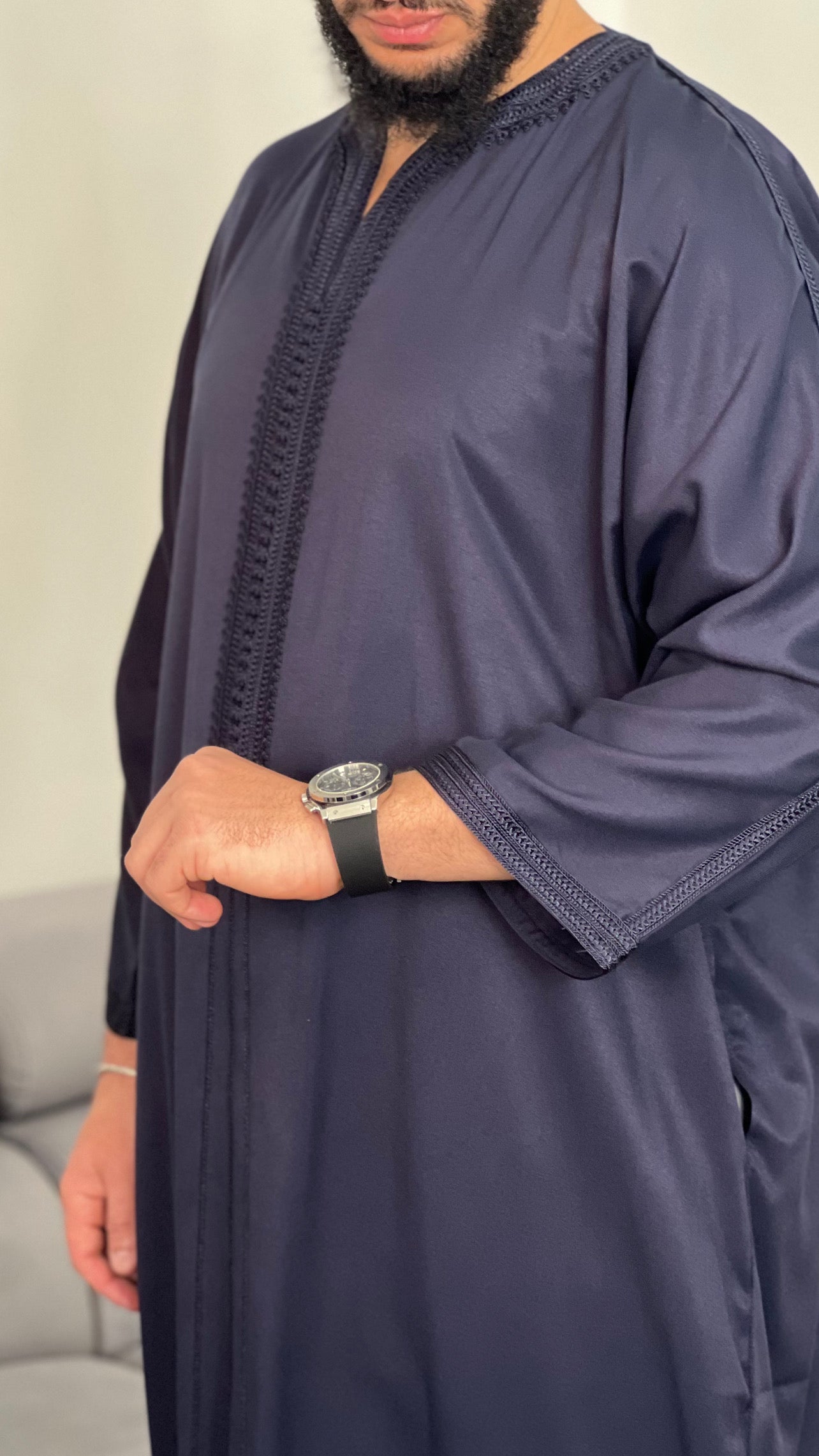 ثوب ملكي جبة يدوية الصنع