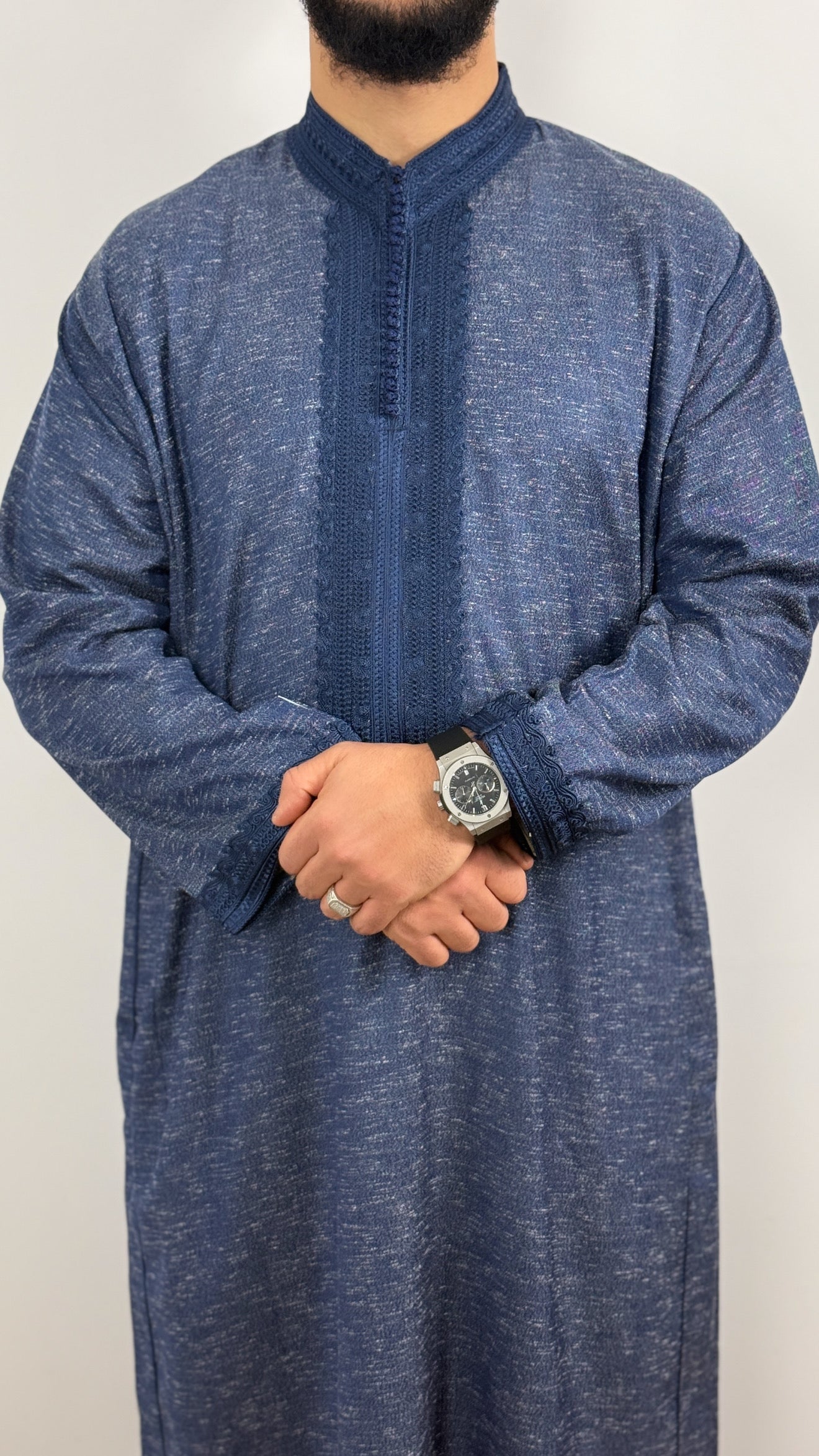 ثوب ملكي جبة يدوية الصنع