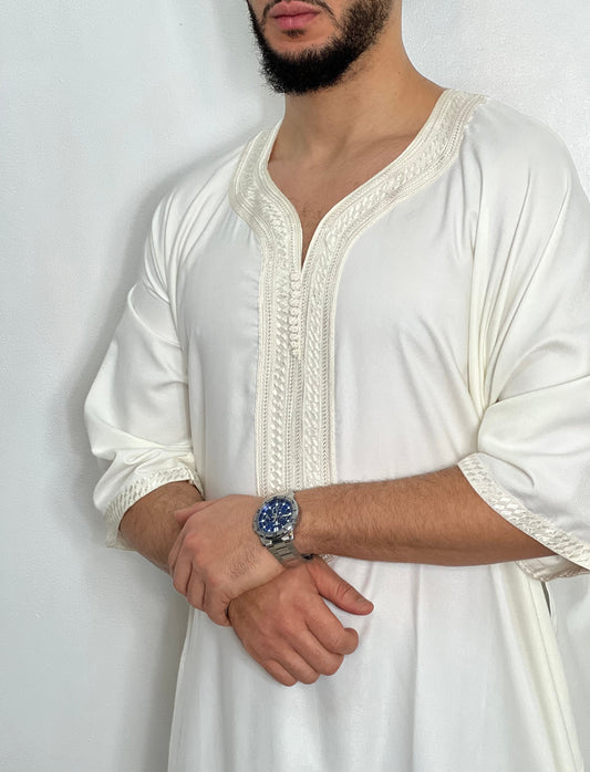 ثوب الكندورة المغربي مثالي لكل يوم