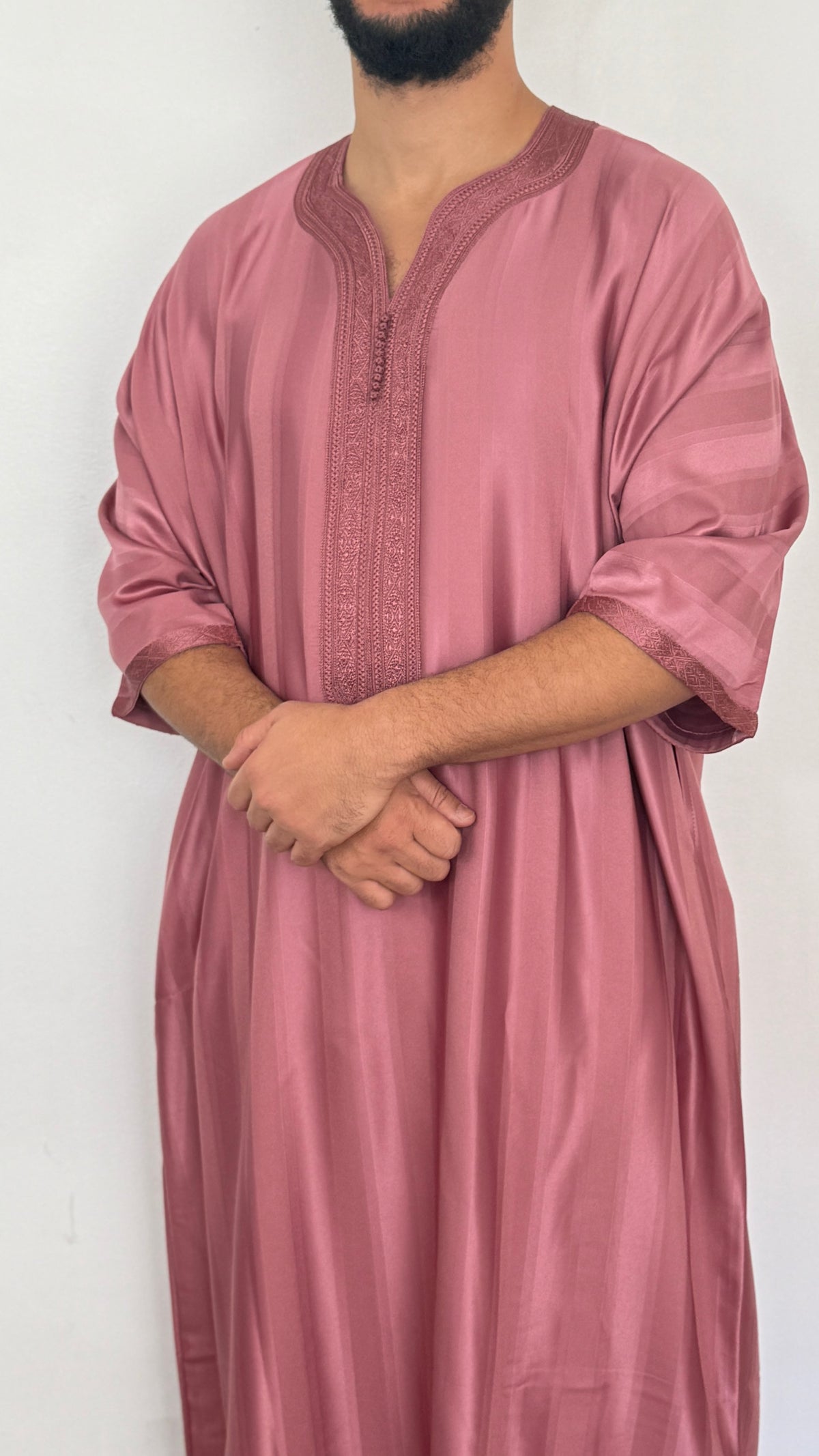 ثوب جوهرة مغربي لامع فاخر