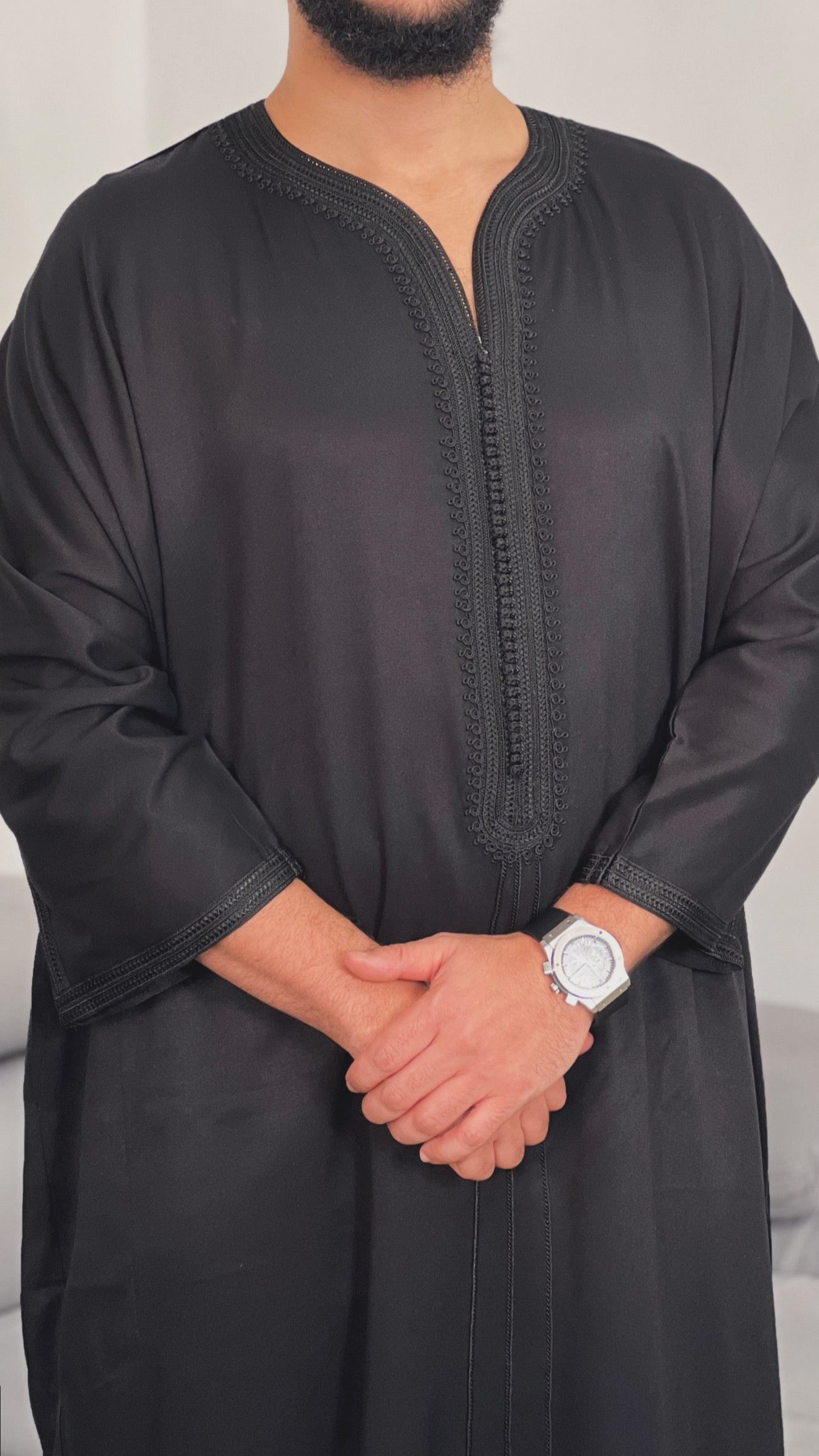 ثوب ملكي جبة يدوية الصنع