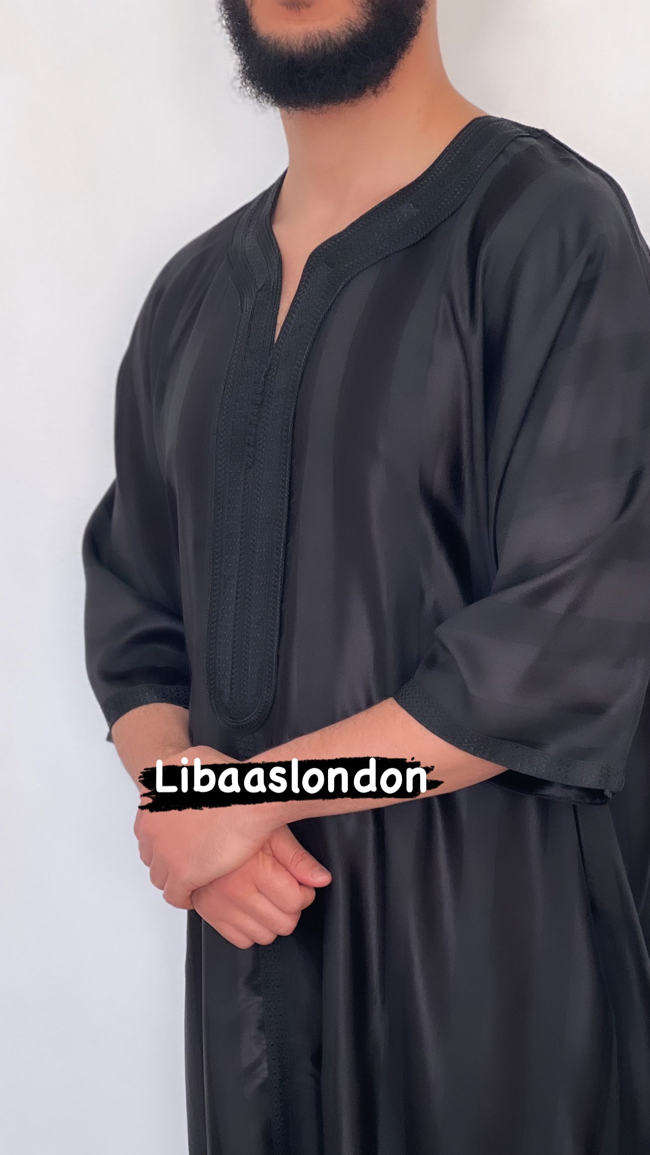 ثوب جوهرة مغربي أسود لامع فاخر
