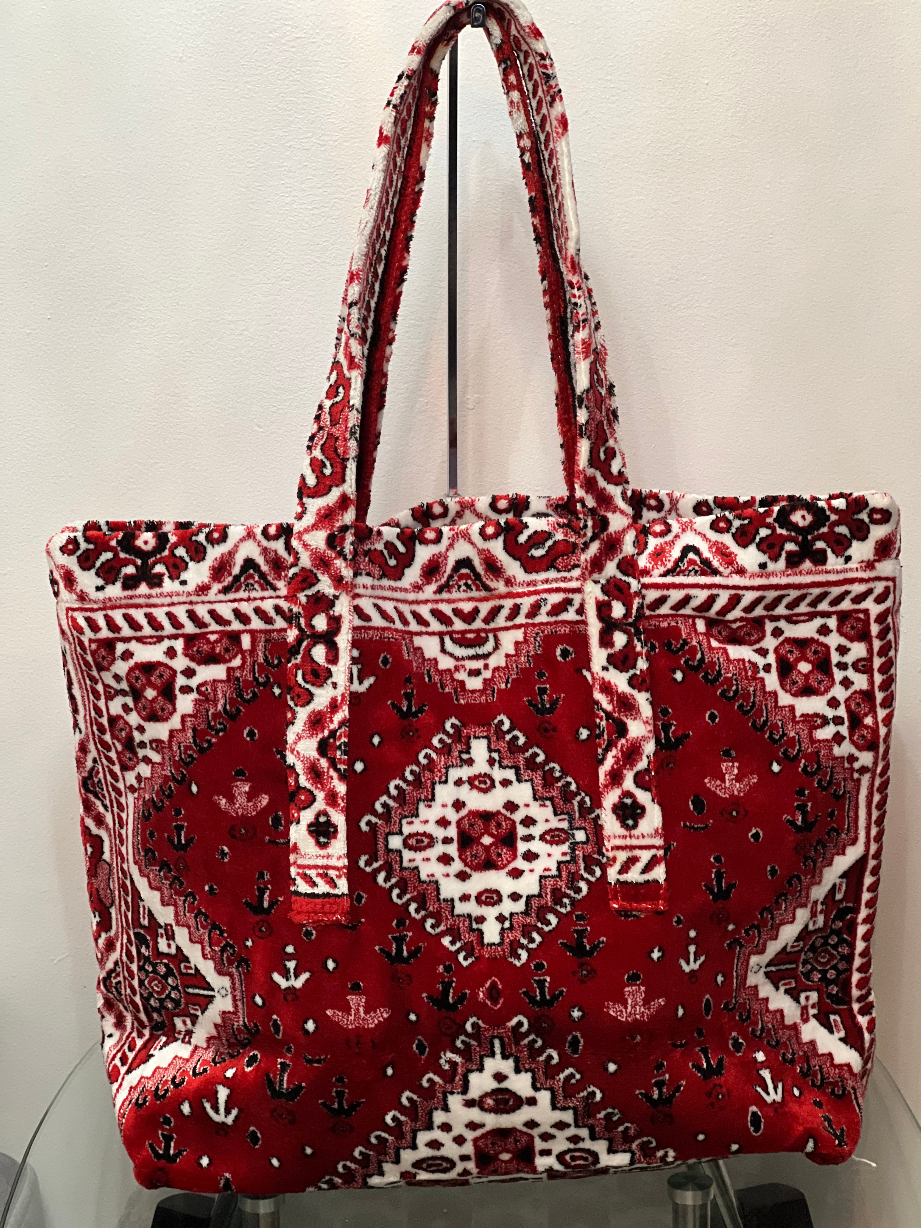 Vintage Shoulder bag - Made out of Moroccan Carpet