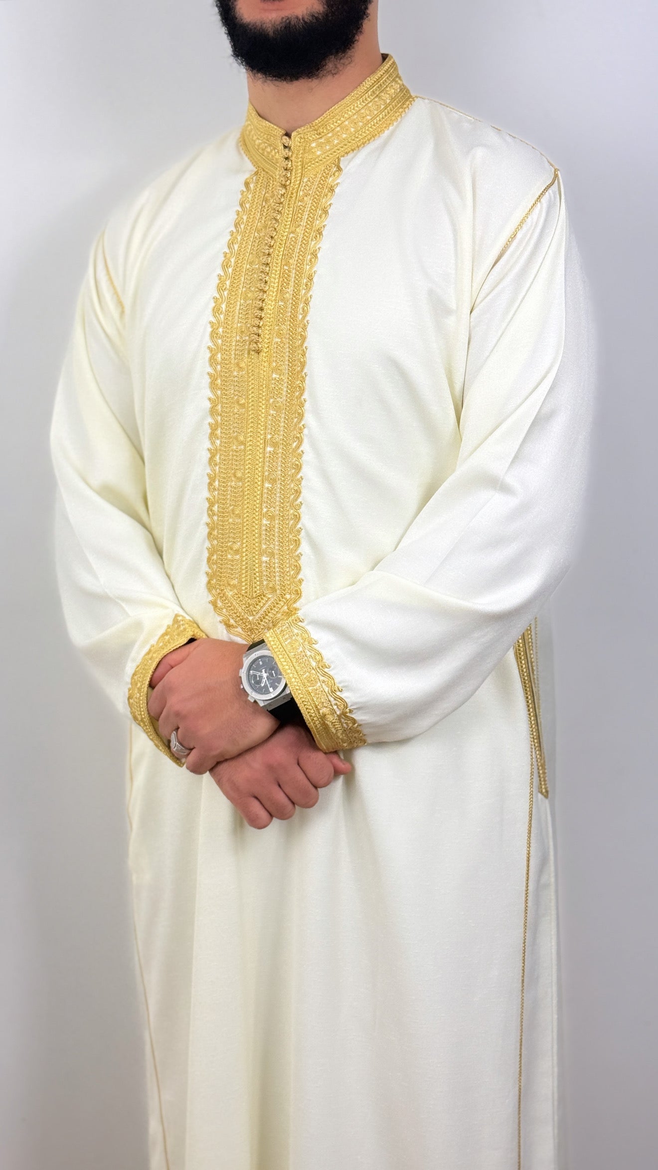 ثوب ملكي جبة يدوية الصنع