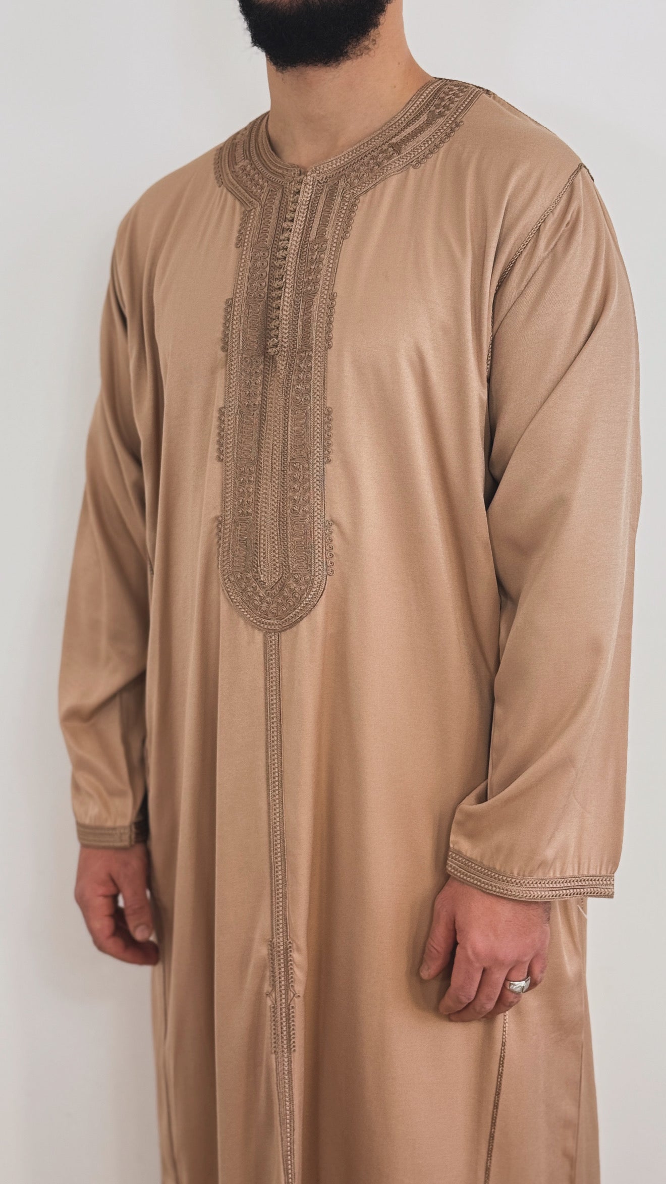 قفطان مغربي بأكمام طويلة موديل 2025