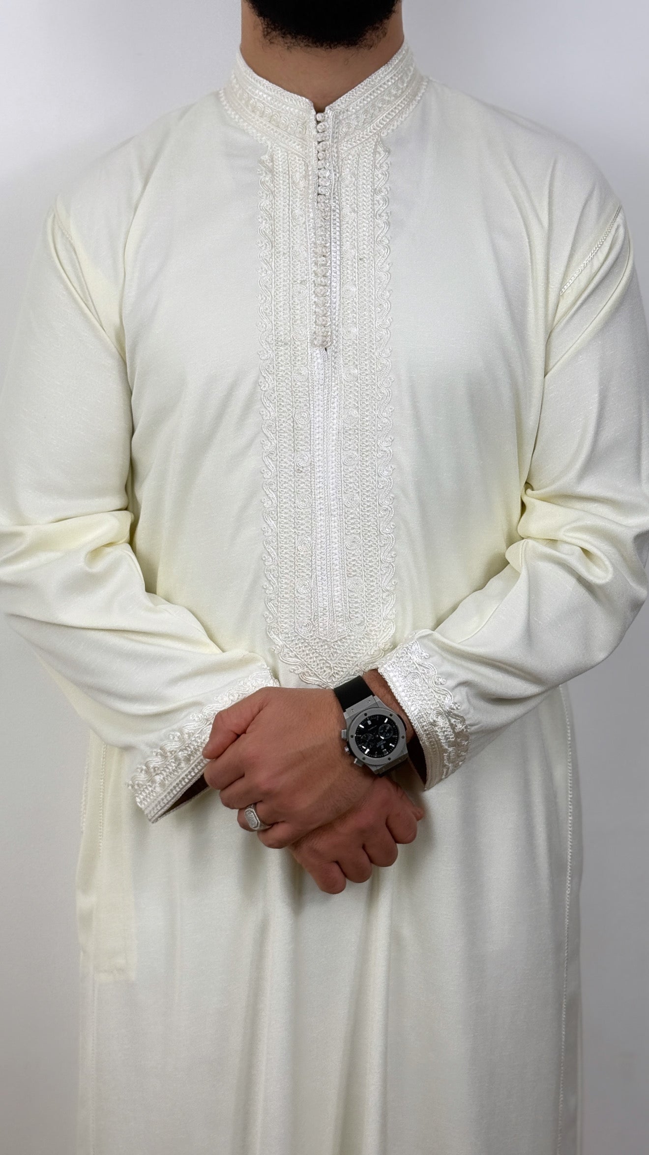 ثوب ملكي جبة يدوية الصنع