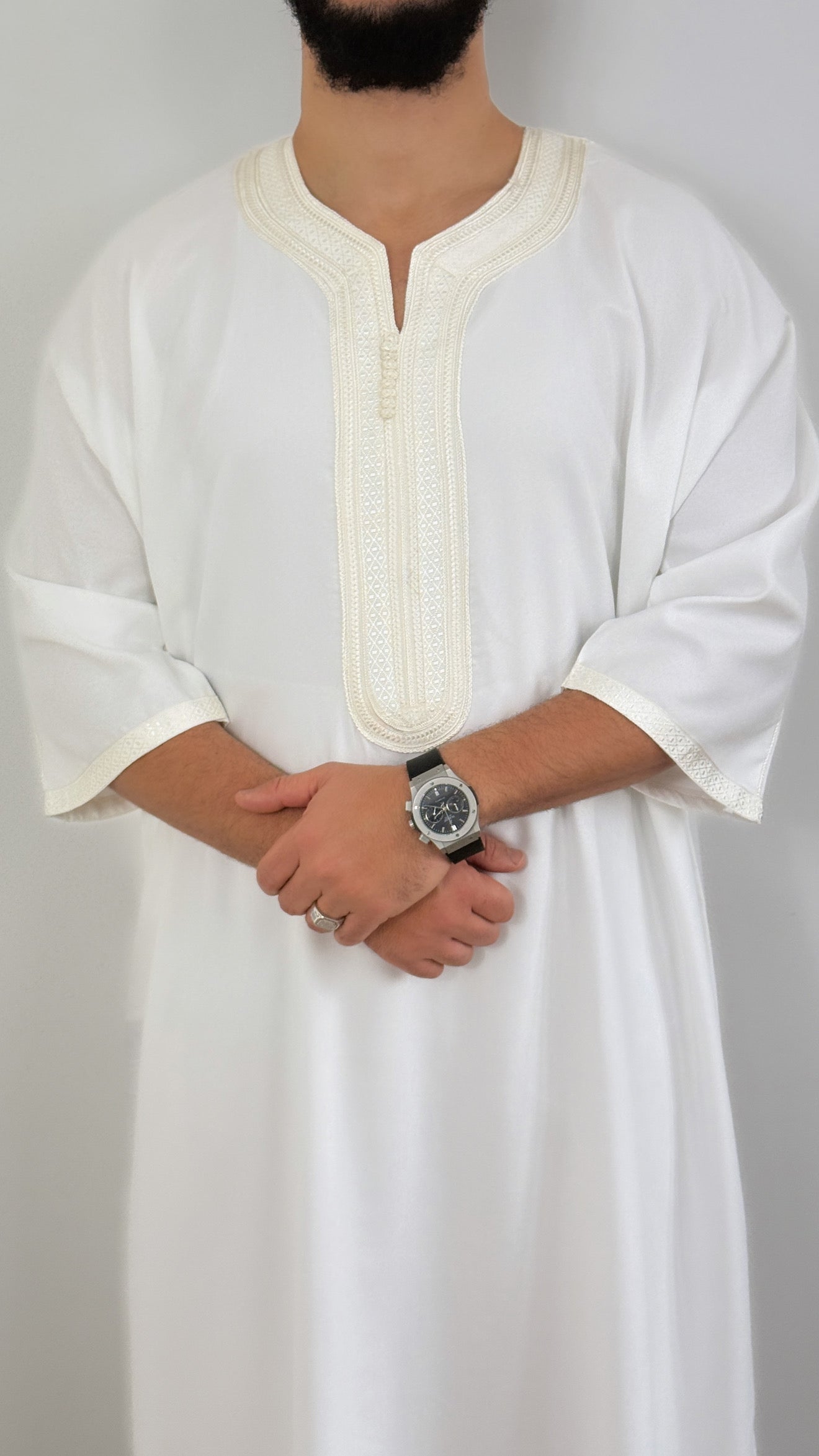 ثوب الكندورة المغربي مثالي لكل يوم