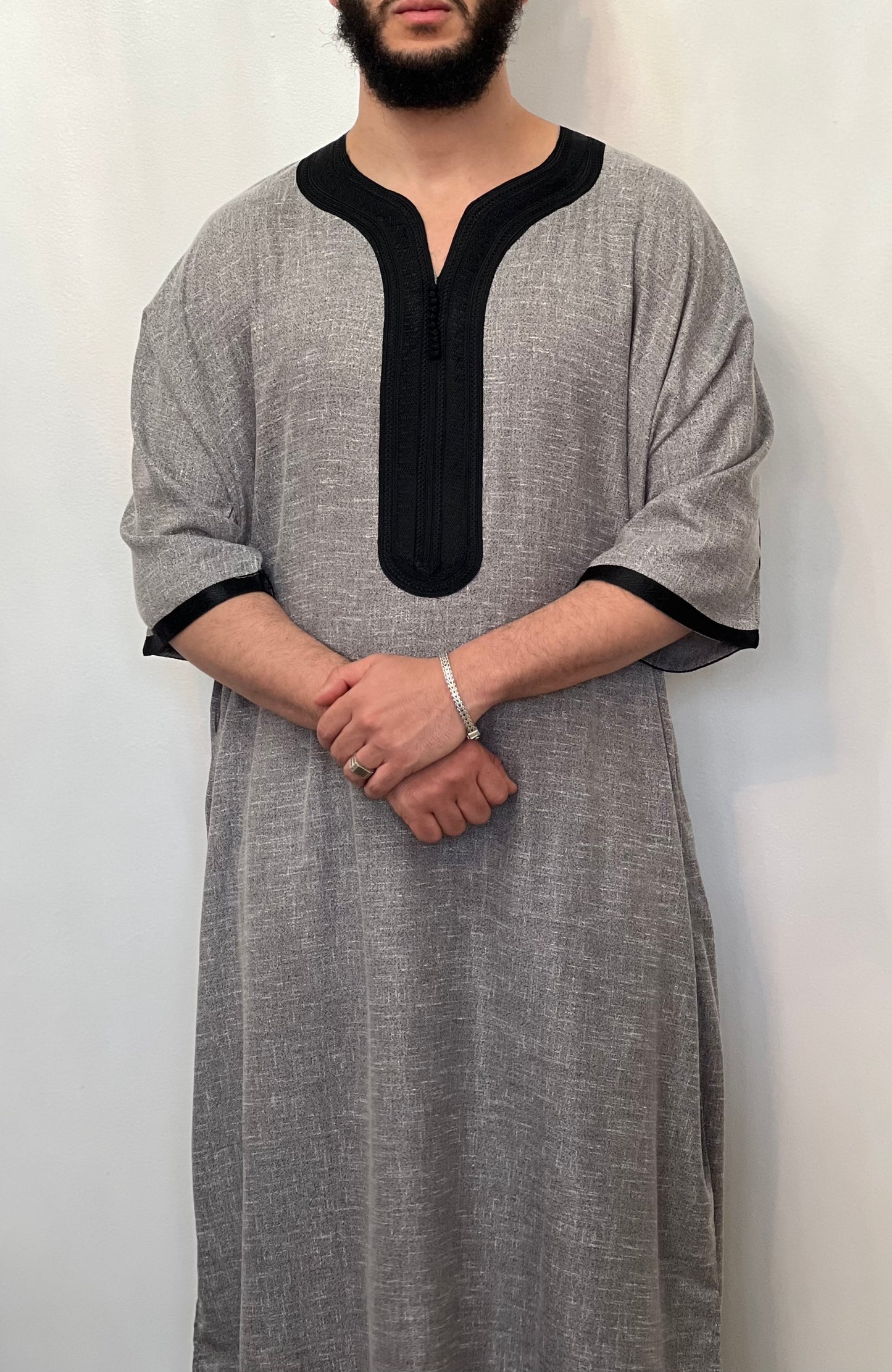 ثوب مغربي من الكتان