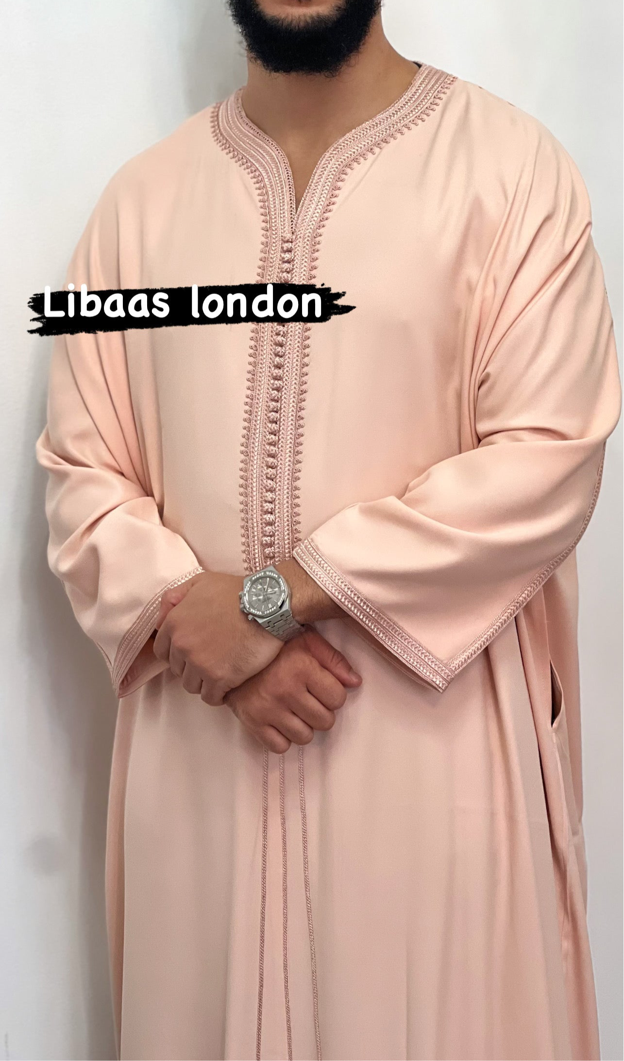 ثوب ملكي جبة يدوية الصنع