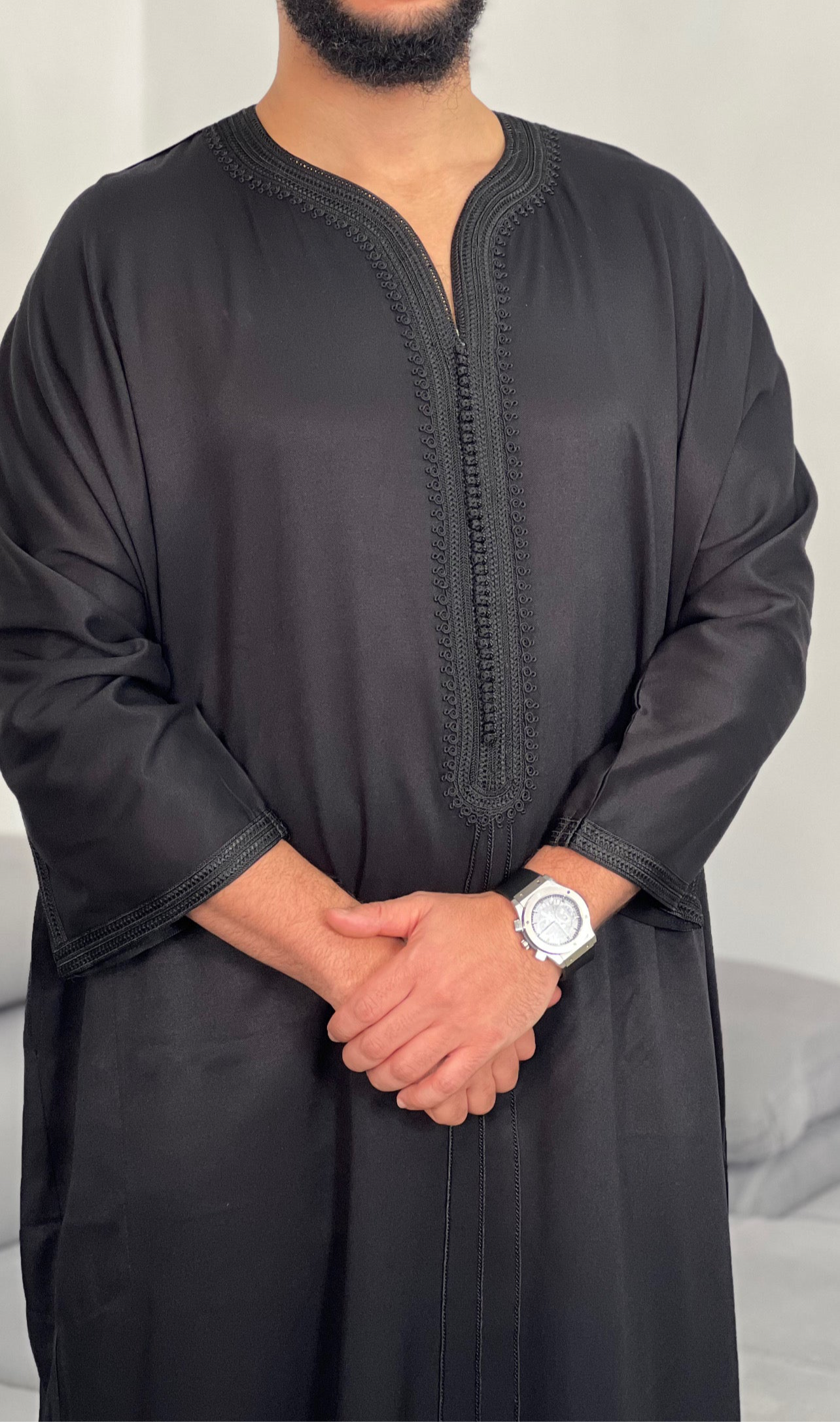 ثوب ملكي جبة يدوية الصنع