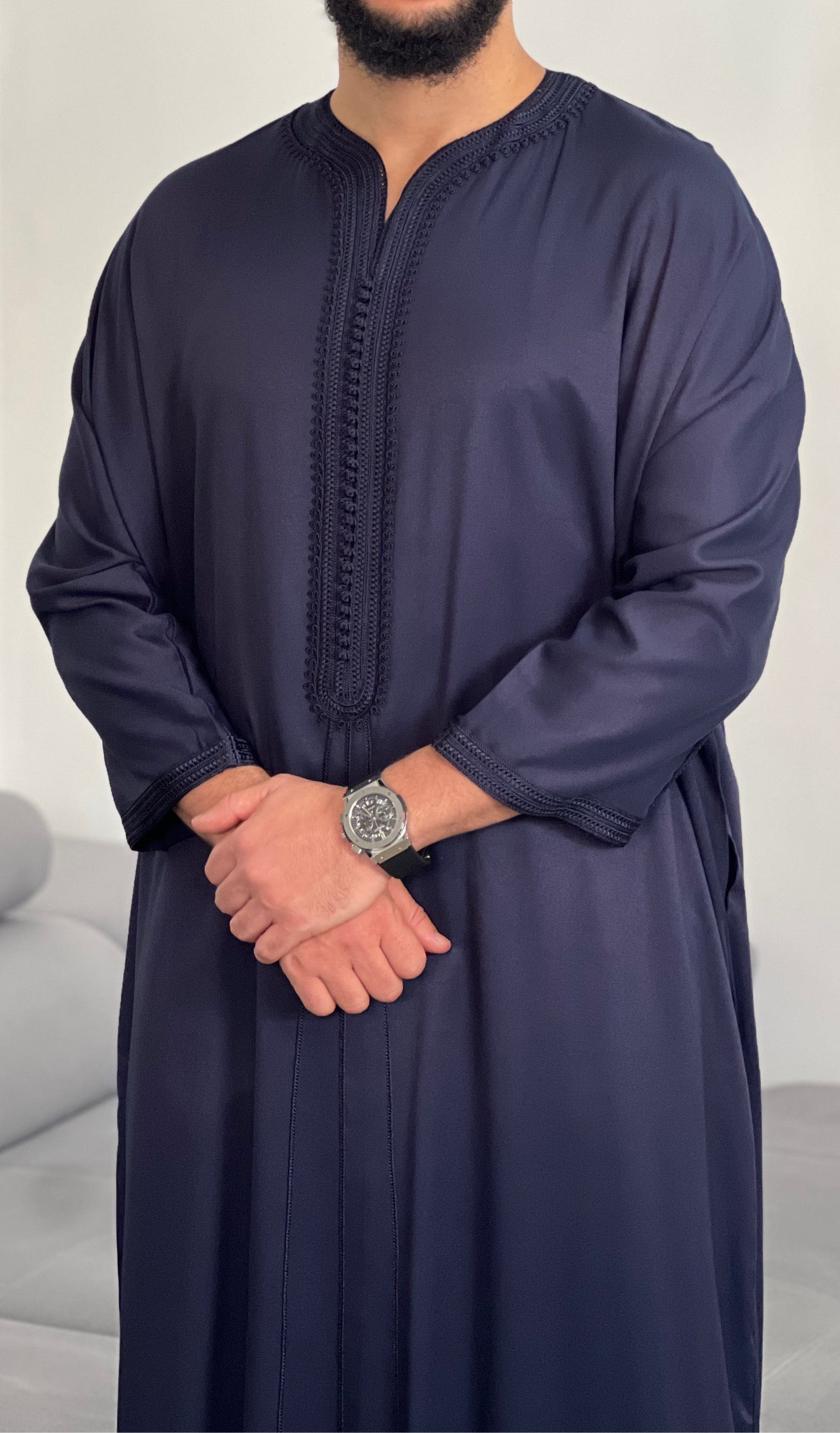 ثوب ملكي جبة يدوية الصنع