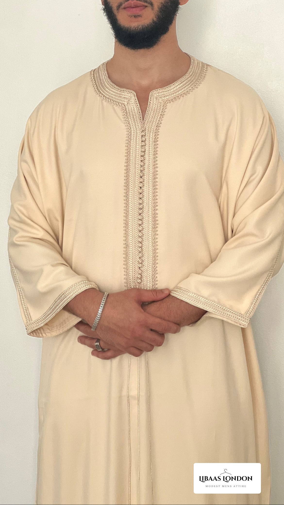 ثوب ملكي جبة يدوية الصنع